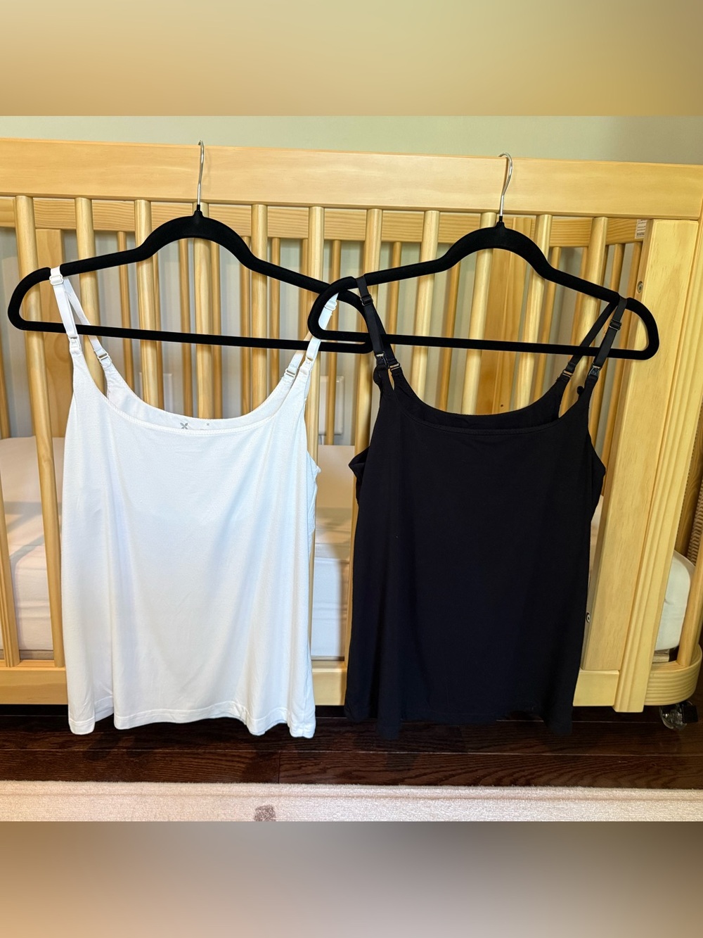 Bodily Always-On Nursing Tank 2-Pack (Black & White, Size Medium, VGUC)